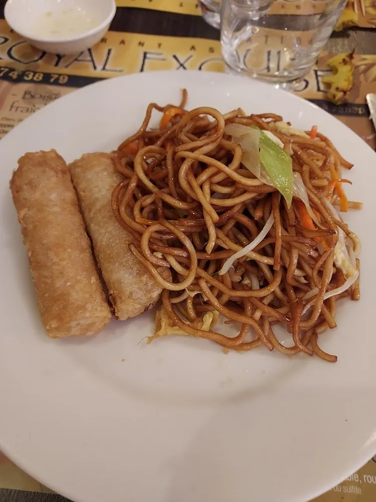 Nouilles Sautées Nems